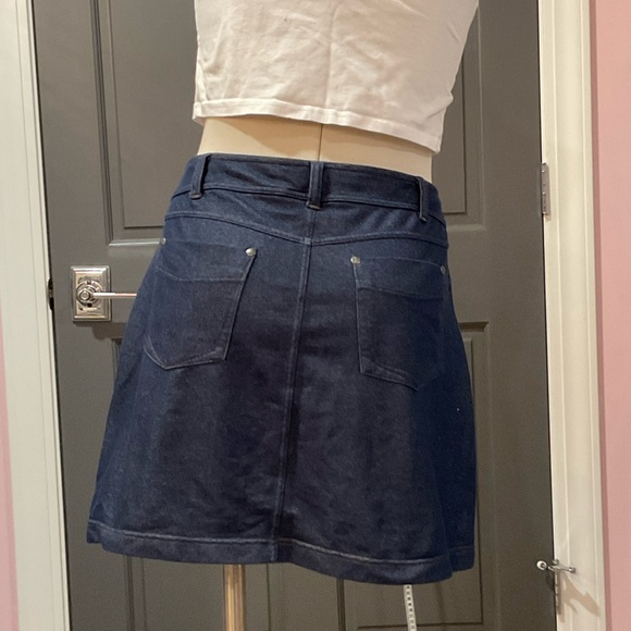 Athleta Bettona Dark Blue Denim-look Skort - Picture 5 of 12
